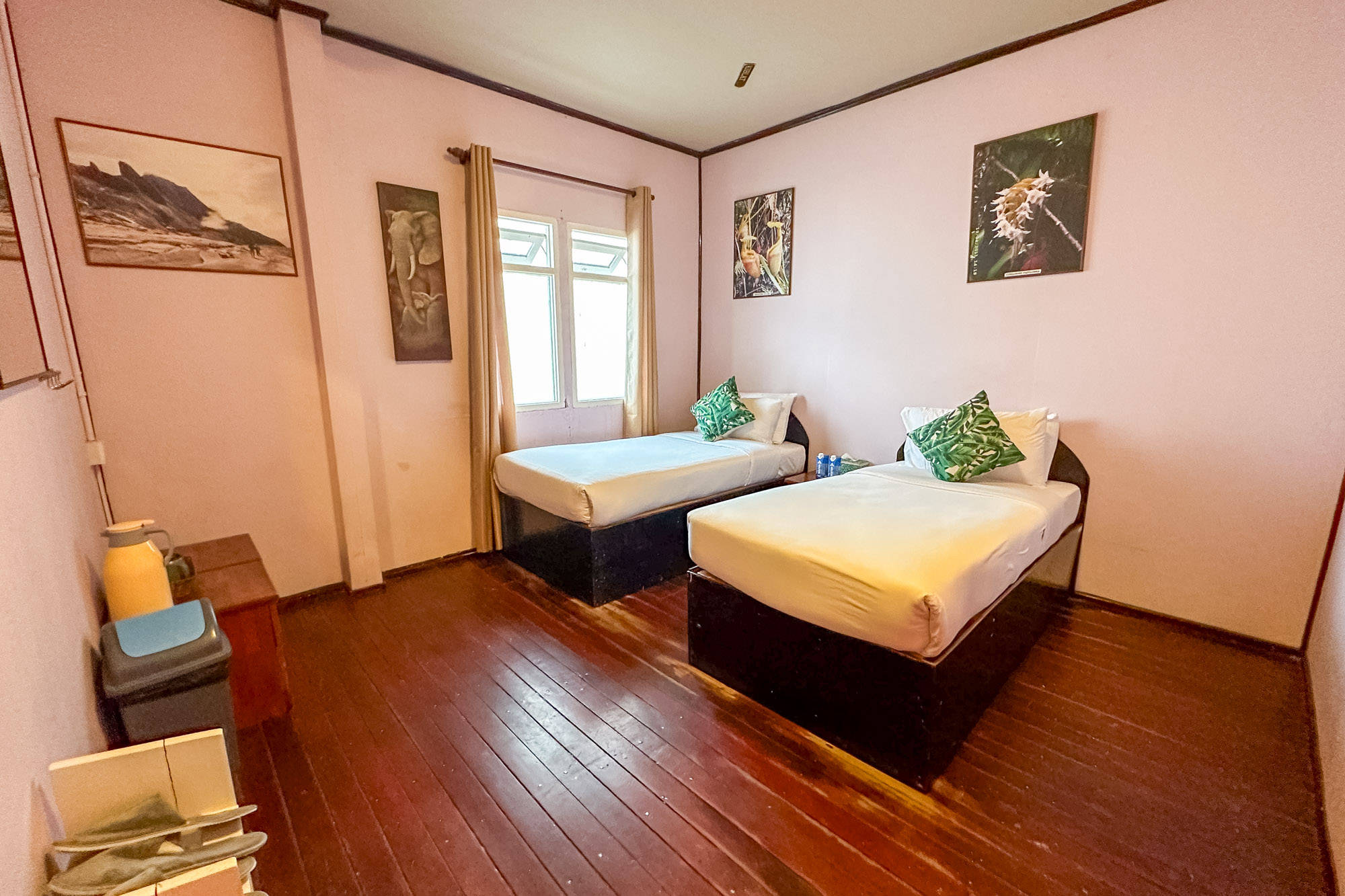 Laban Rata Resthouse Private Room Buttercup 2