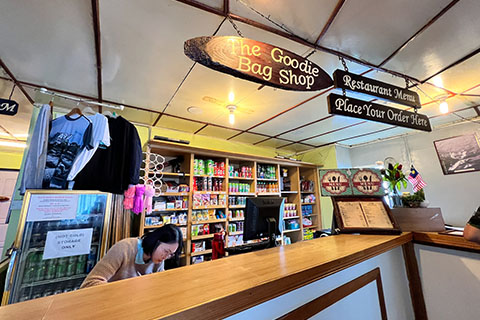 Laban Rata Shop